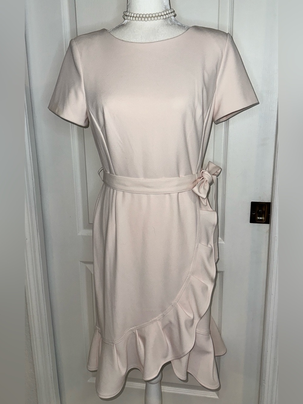Calvin Klein Women's Short Sleeve Ruffle Hem Faux Wrap Crepe Mini Dress (8)